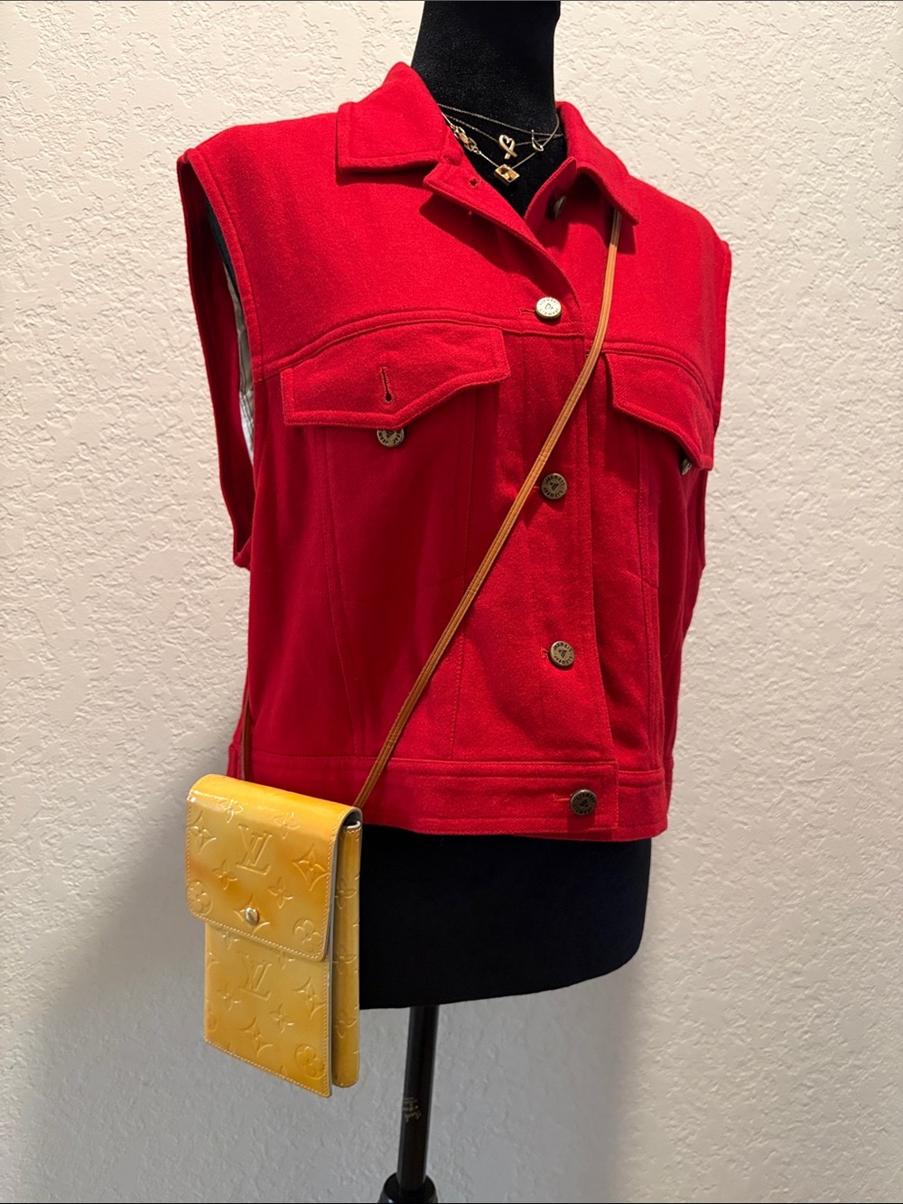 Louis Vuitton Yellow Snap button Vernis Wallet/Crossbody Bag